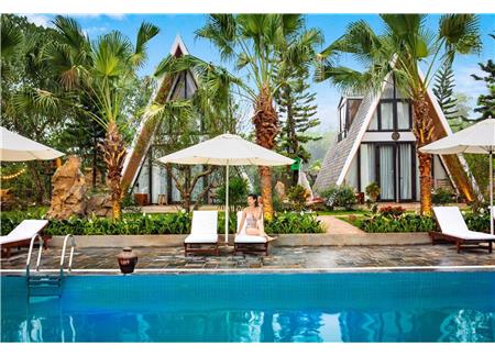 Ninh Binh 2 Days Small Group Tour Stay At 4 Star Hotel or Resort